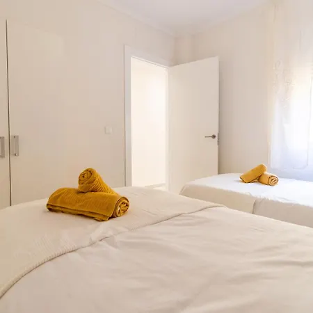 Atico Del Sol Segunda Linea Playa En Fuengirola